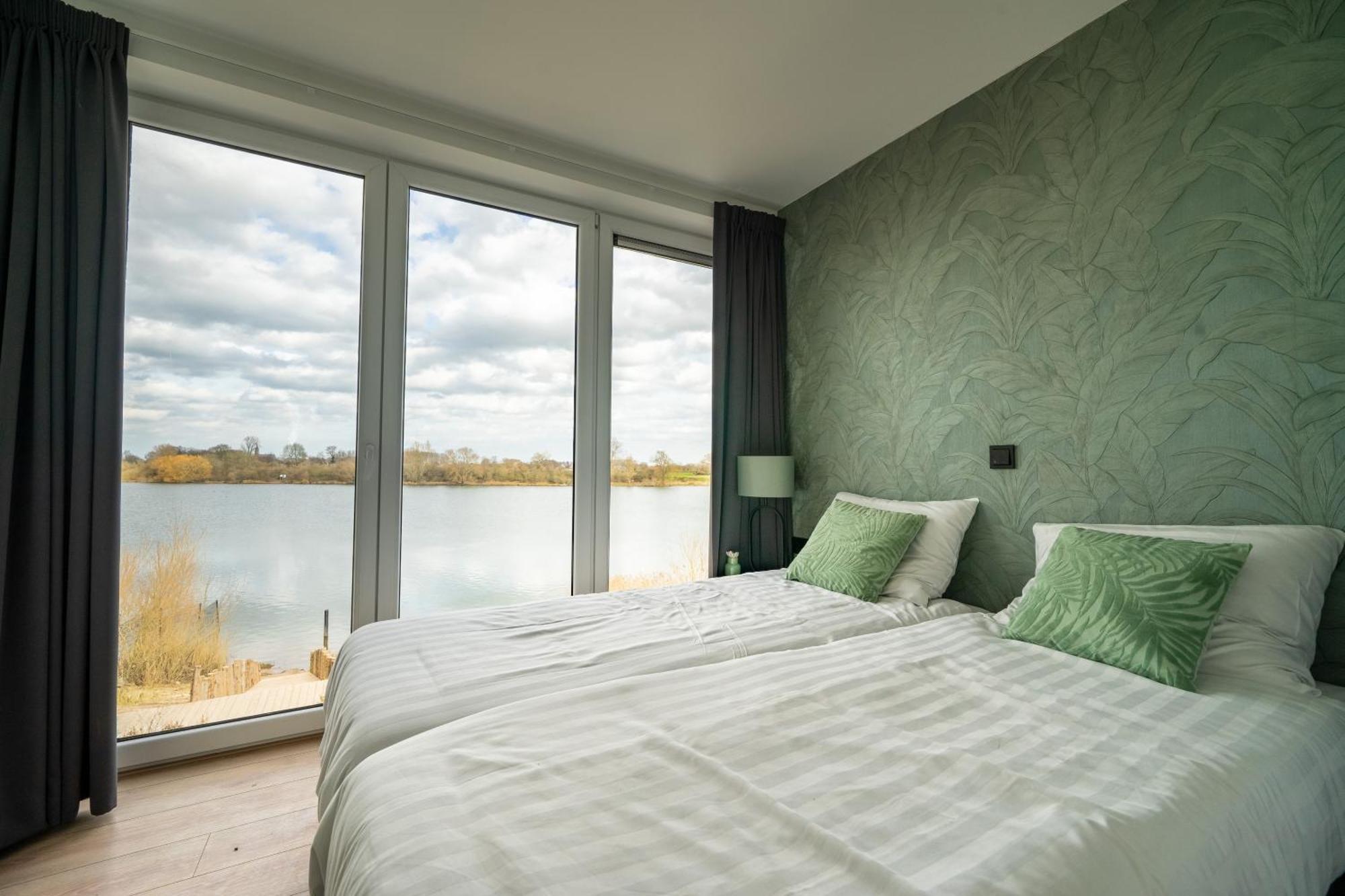 Vakantiepark Aan De Maas Kerkdriel Bilik gambar